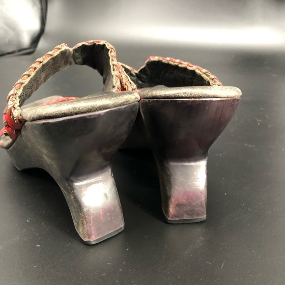 Calleen Cordero rare wooden heel red sandal 9 - Picture 4 of 7